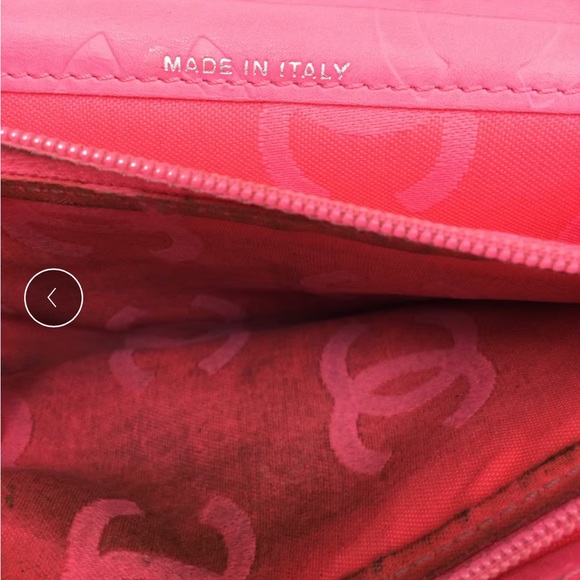 Chanel Wallet black and pink. Gorgeous. - Picture 4 of 4